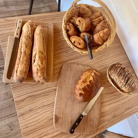 La Sapinière Hotel Saint-Laurent-sur-Mer